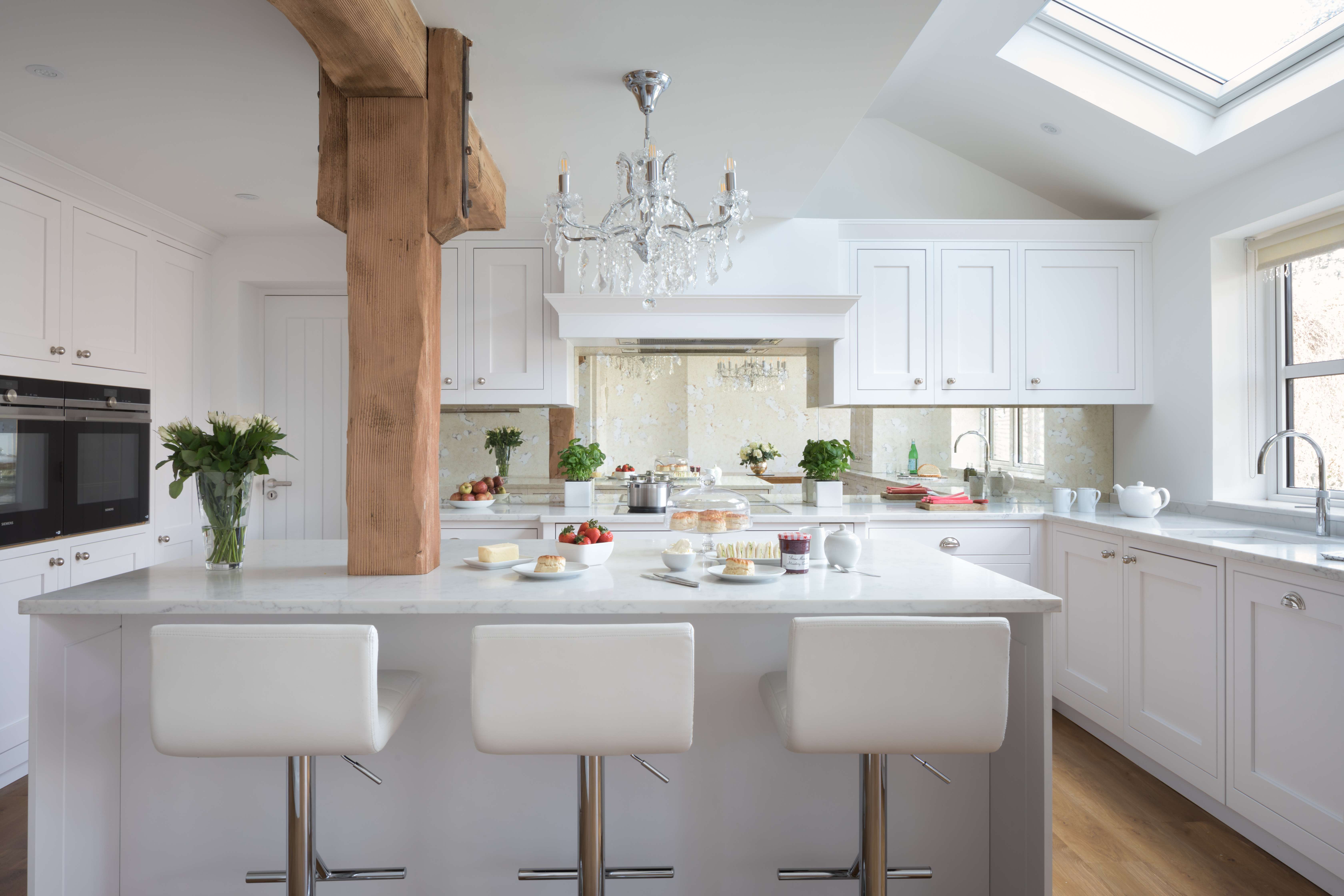 Farmhouse style kitchen with white CRL Quartz worktops