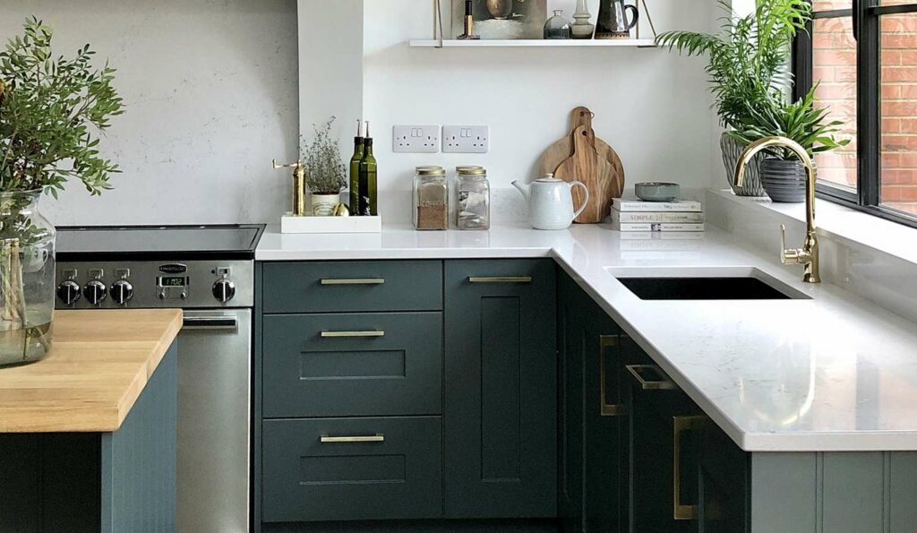 CRL Quartz Statuario Bianco marble effect surface