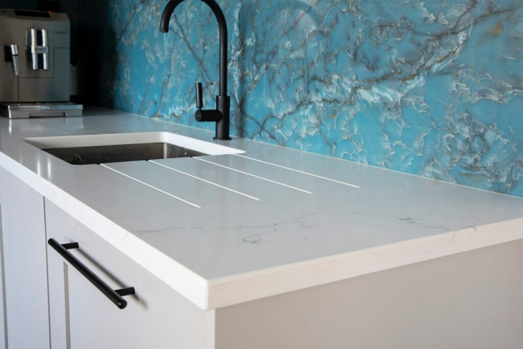 CRL Quartz Cristallo Azure splashback & Messina worktop