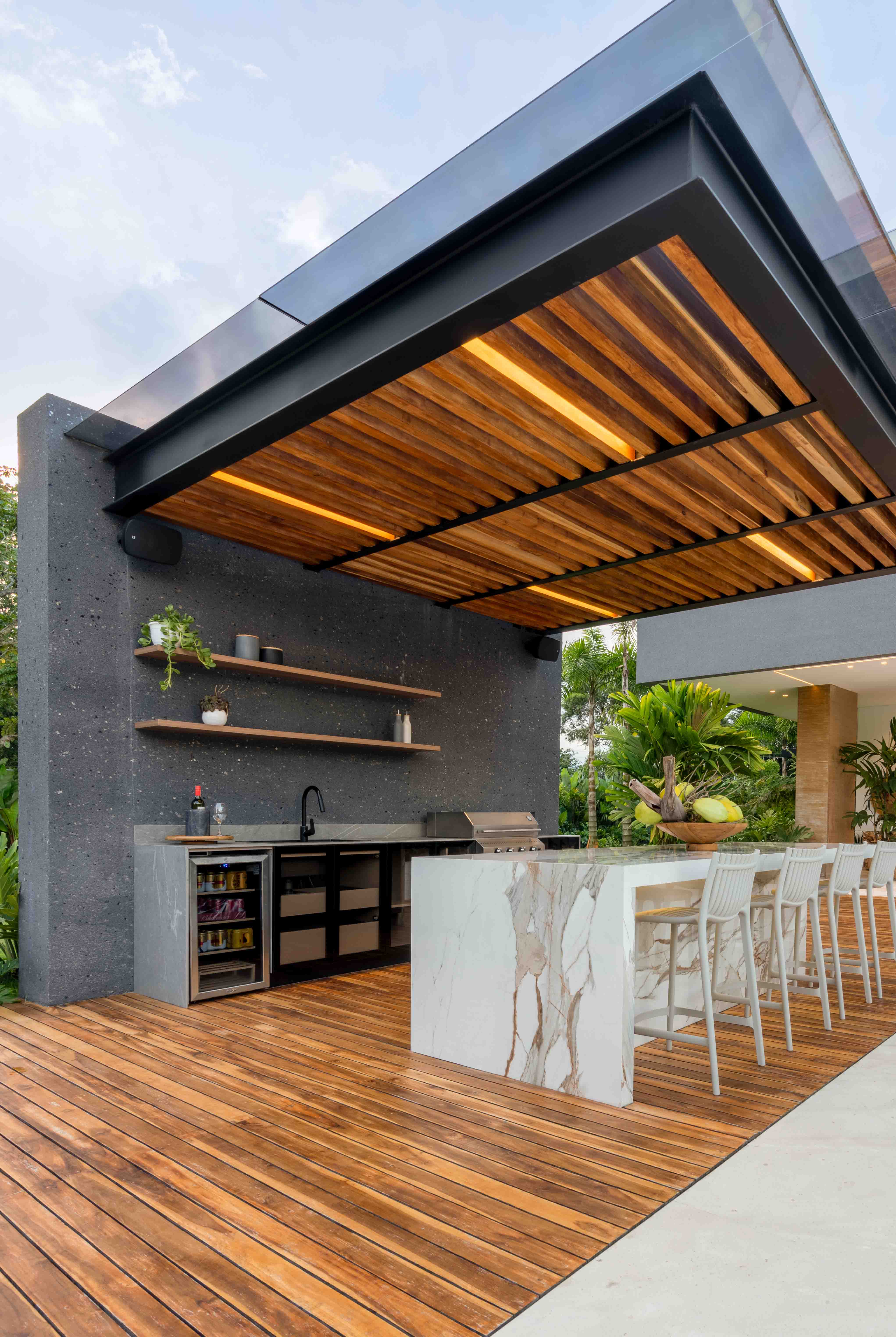 Ceralsio Macchia Vecchia outdoor kitchen