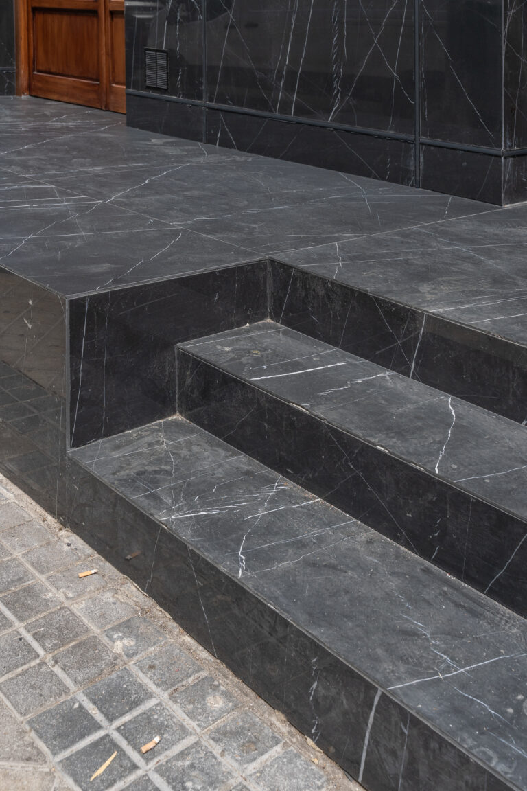 Ceralsio Marquina facade