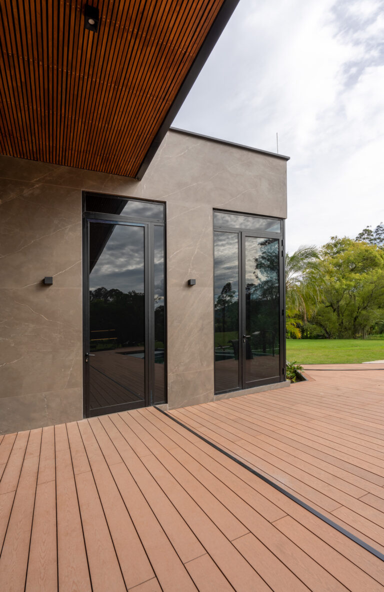 Ceralsio Pietra Grey facade