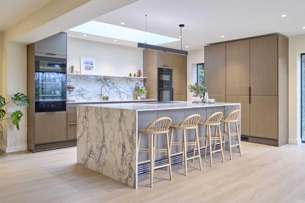 Marble-inspired designs with expressive veining - Arabescato Vagli